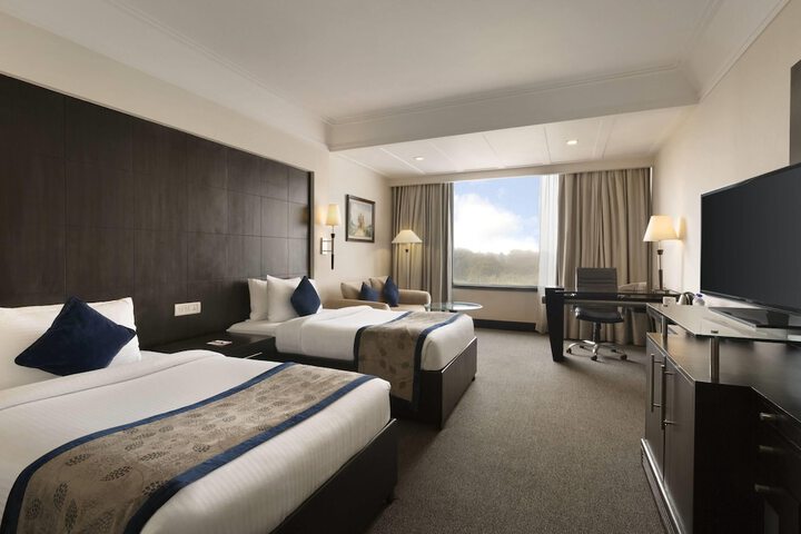 Room 15 of 65