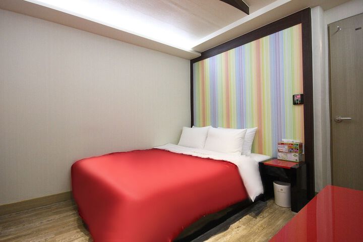 Room 51 of 52