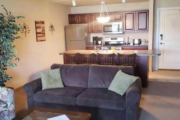 Room 8 of 14