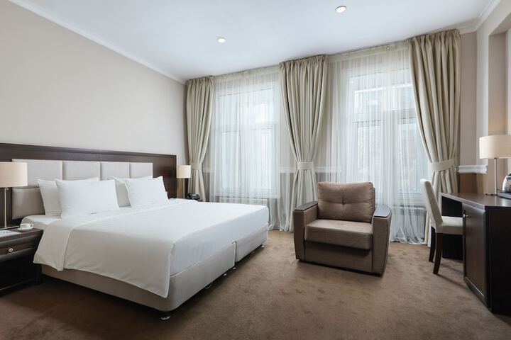 Room 26 of 48