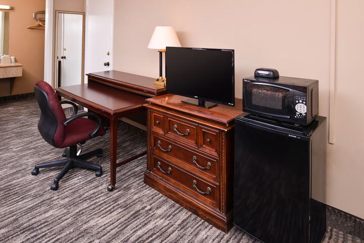 Room 4 of 35