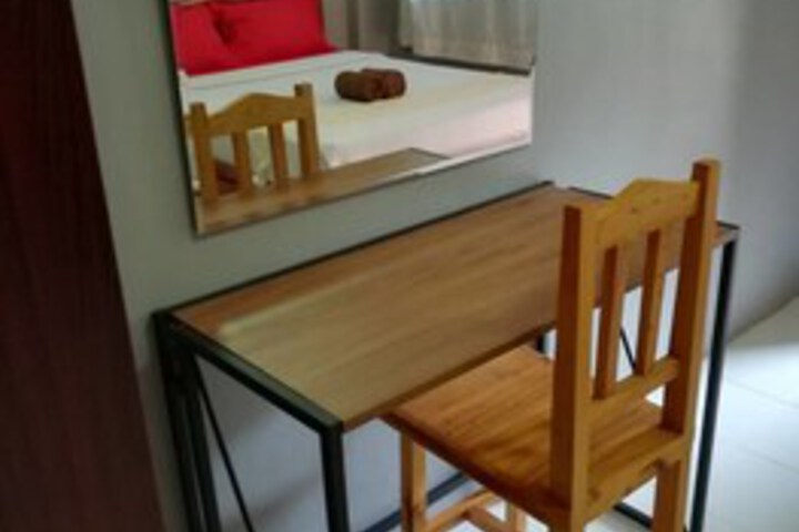 Room 27 of 46