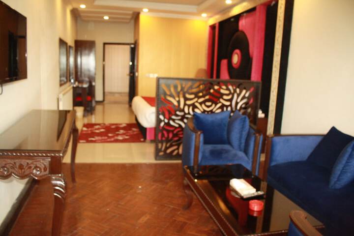 Room 3 of 69