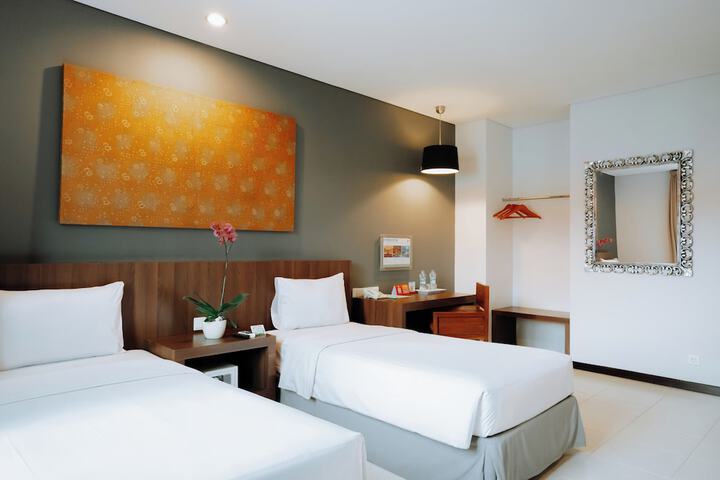 Room 13 of 21