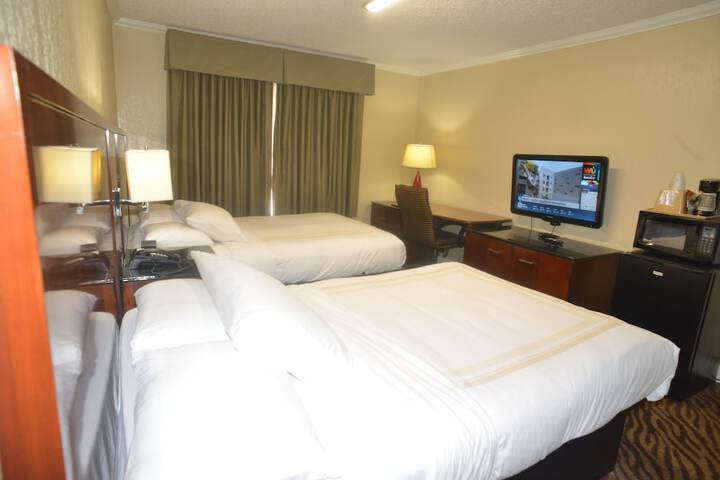 Standard Double Room 2 Queen Beds (7 of 18)