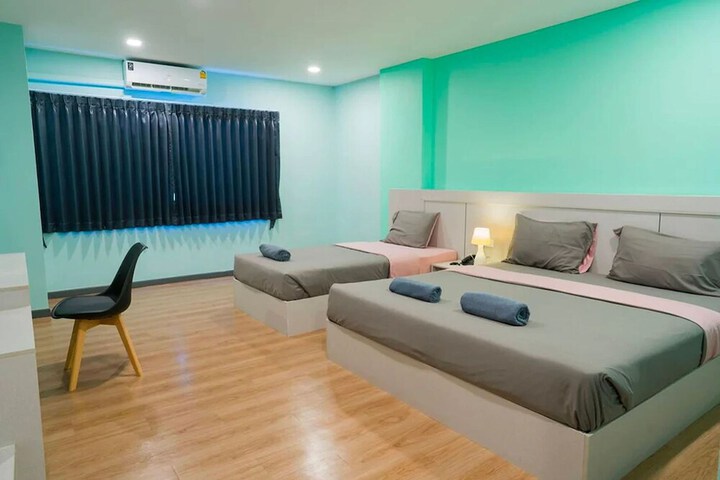 Room 14 of 23