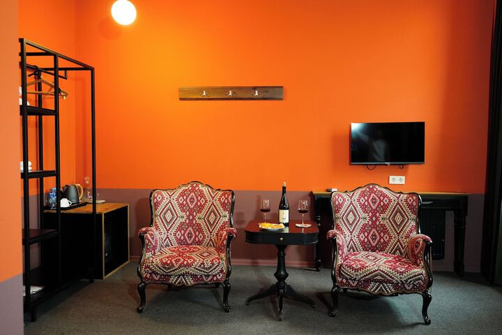 Room 15 of 73
