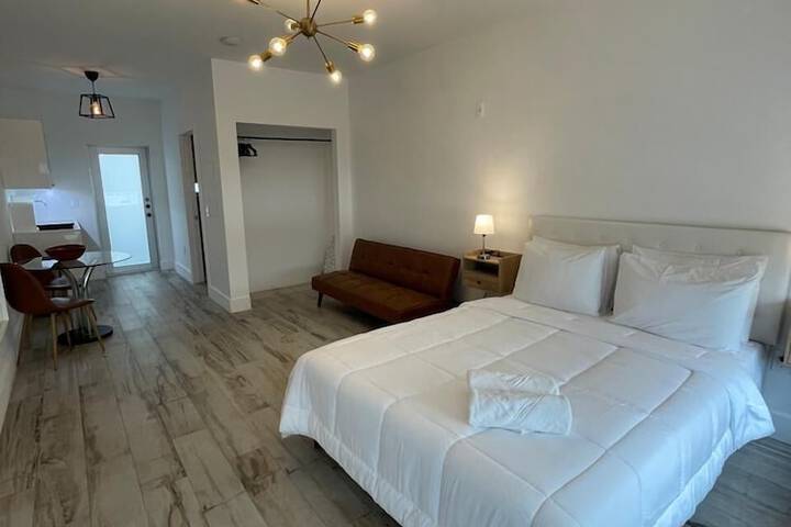Room 14 of 79