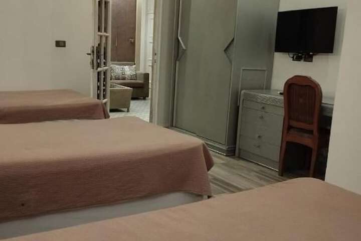 Room 40 of 74