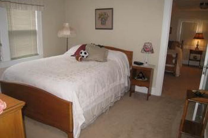 Room 5 of 13