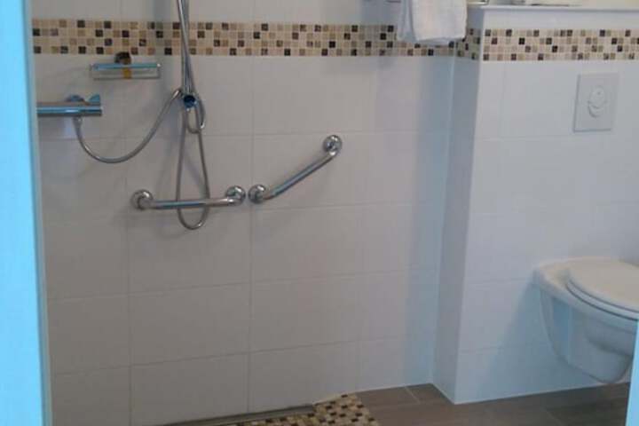 Clean Restrooms
