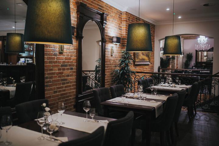 Dining 14 of 17