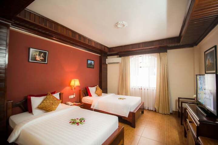 Room 19 of 53