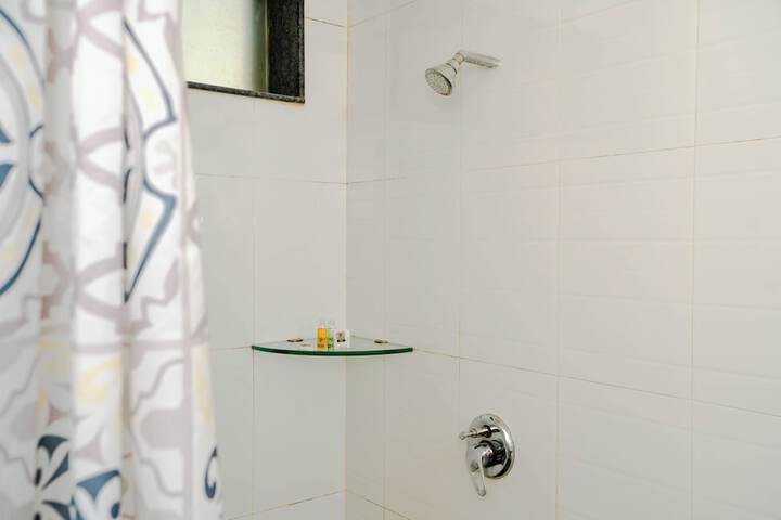 Room 42 of 53