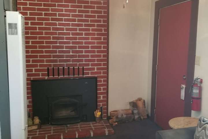 Room 79 of 149