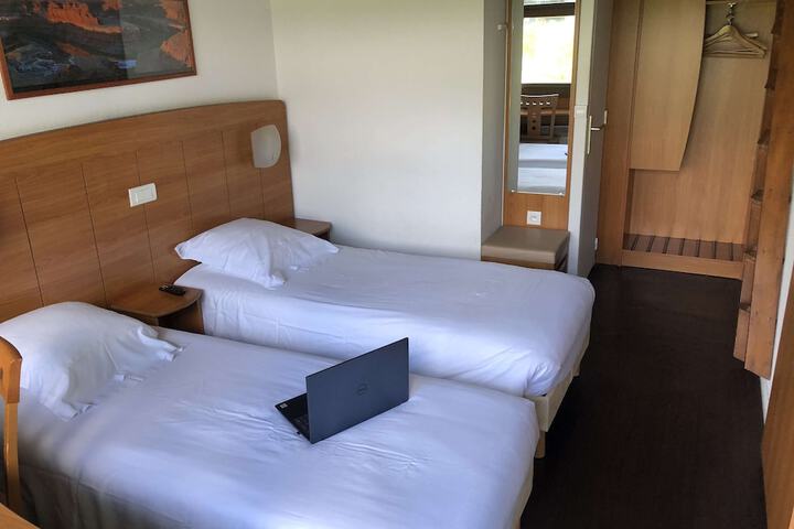Room 22 of 73