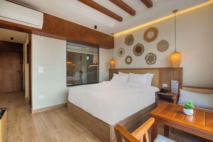 Room 10 of 65