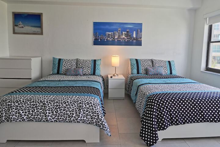 Room 6 of 278
