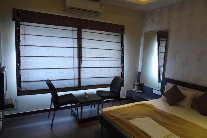 Room 20 of 34