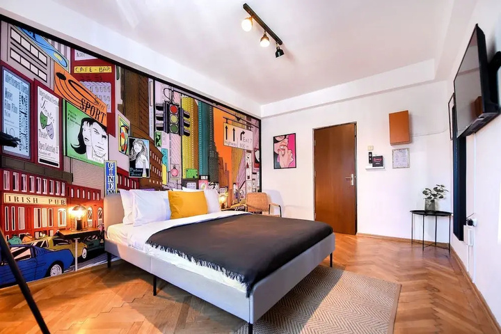 Room 5 of 14
