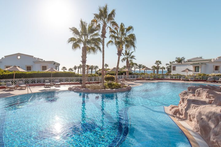 Pool Hotel