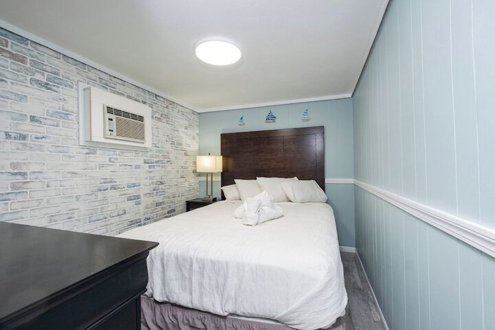 Room 50 of 124