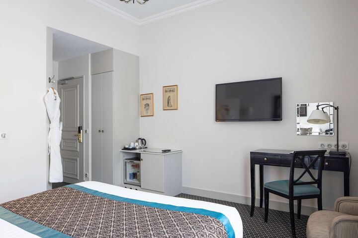 Room 41 of 74