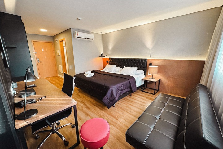 Room 21 of 57