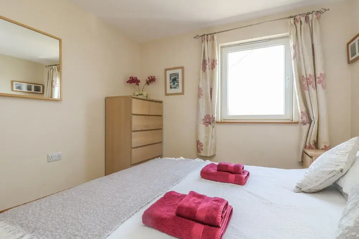 Room 2 of 14