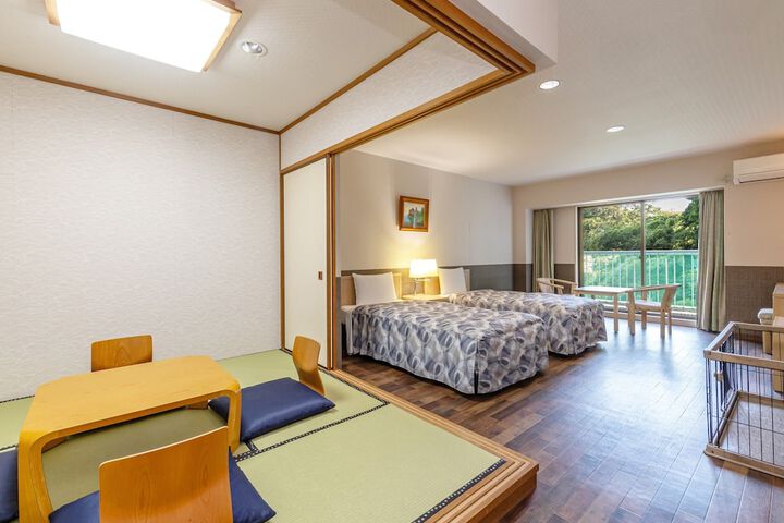 Room 22 of 47