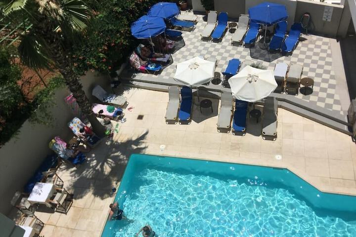 Pool 7 of 9
