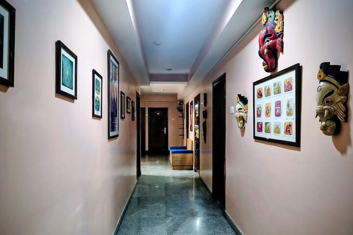 Guest Lobby