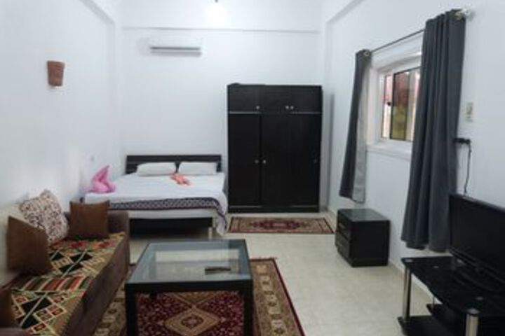 Room 13 of 48