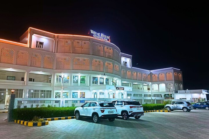 Hotel 60 of 61