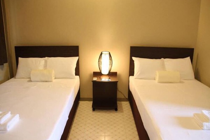 Room 3 of 17