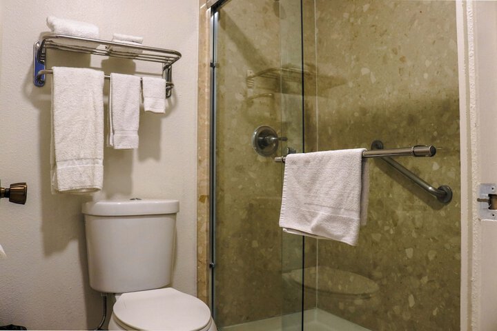 Clean Restrooms