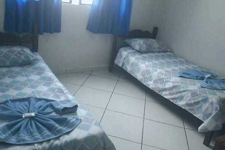 Room 25 of 41
