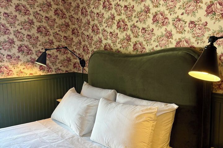 Room 35 of 57