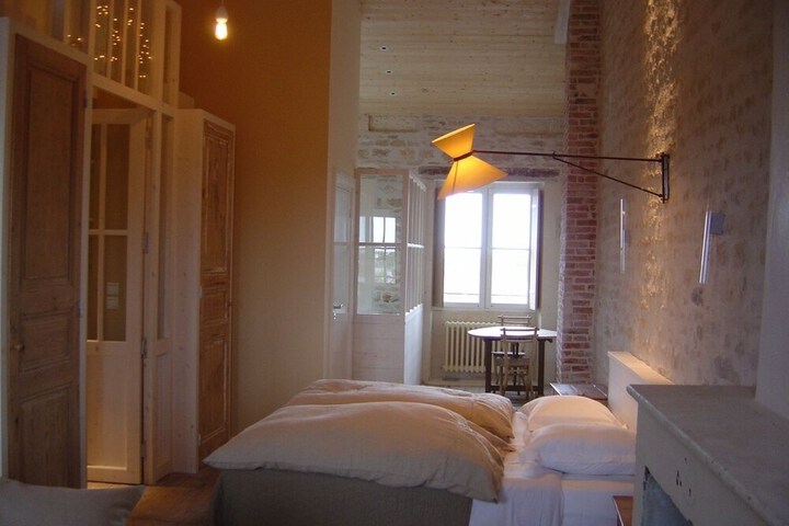 Room 31 of 105