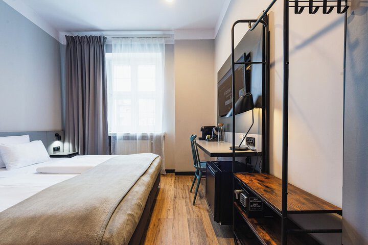Room 21 of 65