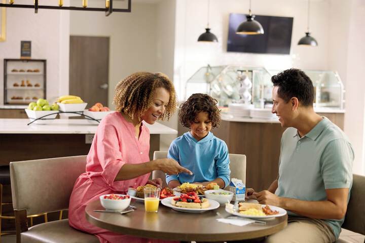 Breakfast/Coffee Service 40 of 53