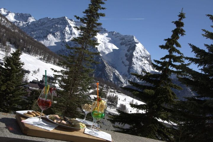 Dining 41 of 46