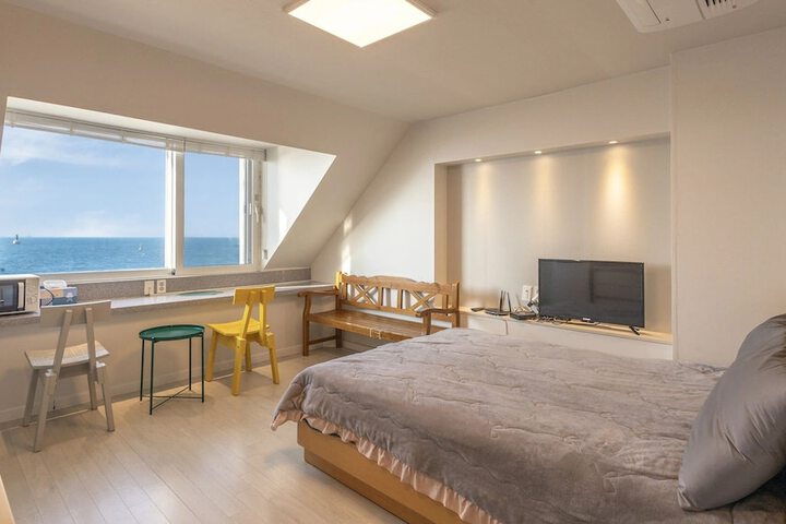 Room 58 of 69