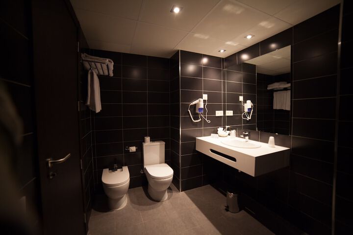 Room 14 of 39