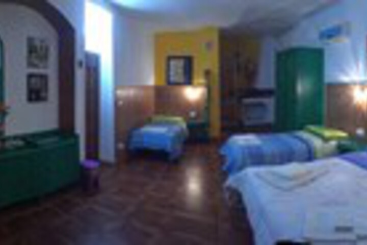 Room 39 of 48
