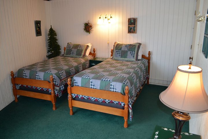 Room 3 of 117