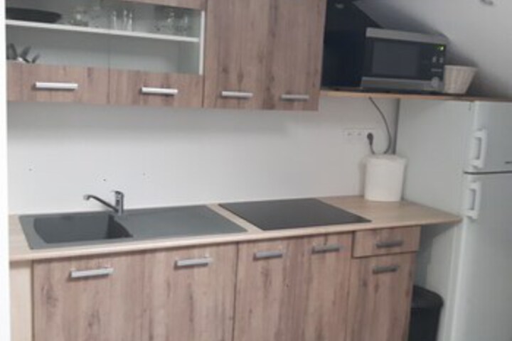 Room 4 of 5