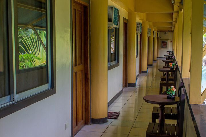 Ballroom/Hall 32 of 42