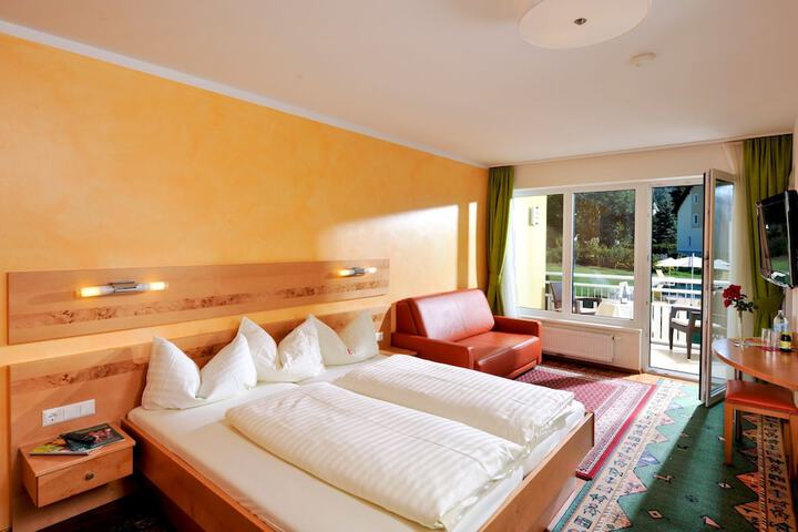 Room 2 of 55