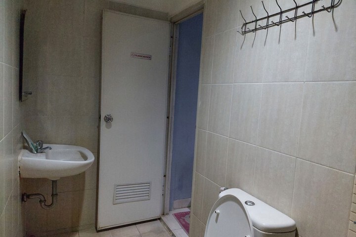 Room 28 of 41